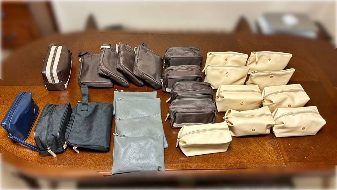 エミレーツ航空ファーストクラス　アメニティポーチ・衛生セットまとめ売り大量新品