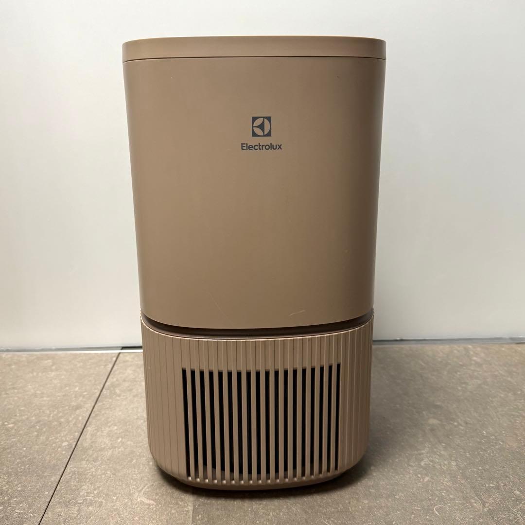 エレクトロラックス◇空気清浄機 Ultimate300 ウォルナット