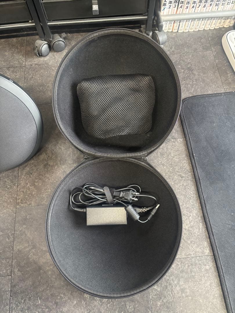 ハーマンカードン　スピーカー　専用ケース付き　harman/kardon