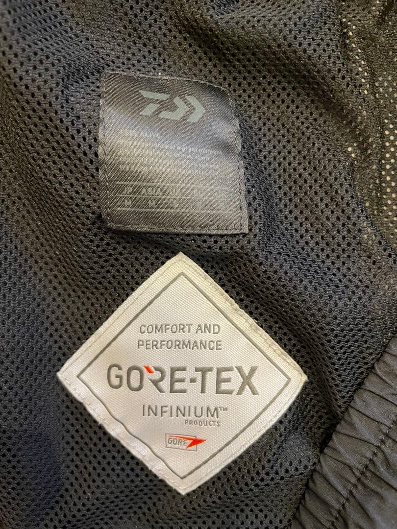 りゅうTECH WINDBREAKER GORE-TEXパンツのみ