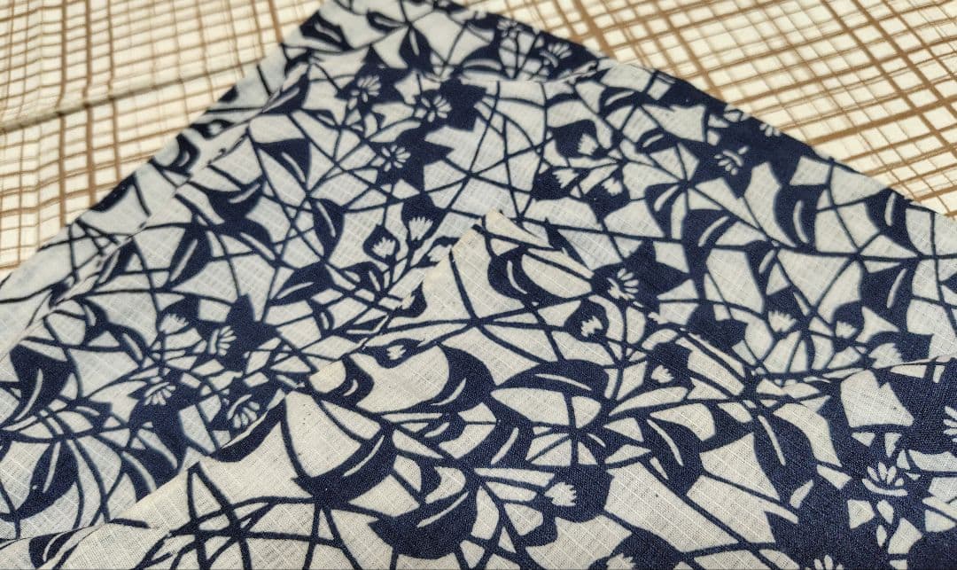 ◎特価◎洒落た変り織り綿紅梅浴衣/夏着物☆潔く品よく…オトナに着映える本浴衣…