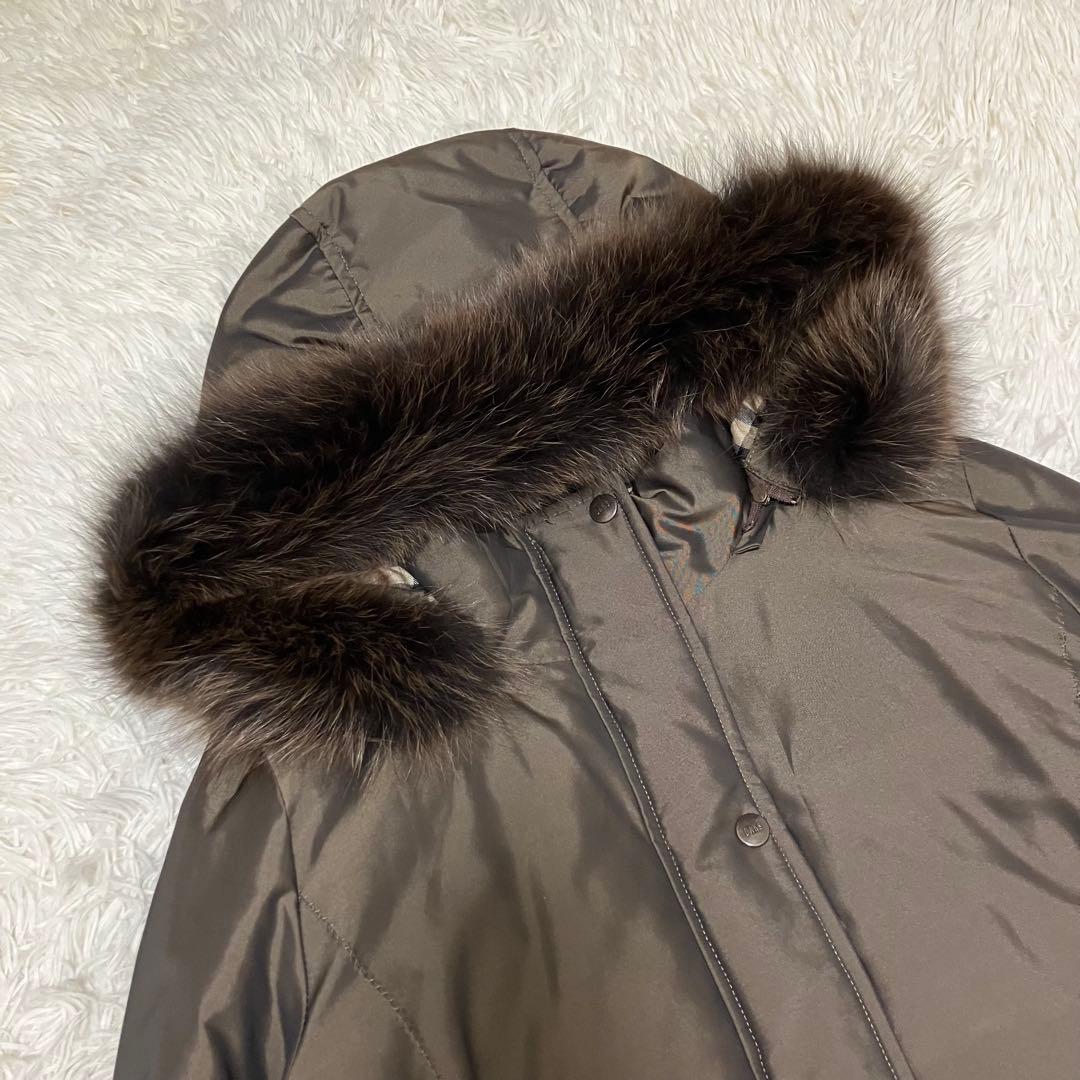 DAKS ダックス　ファーフード付きダウンコート　裏地チェック　ブラウン　40