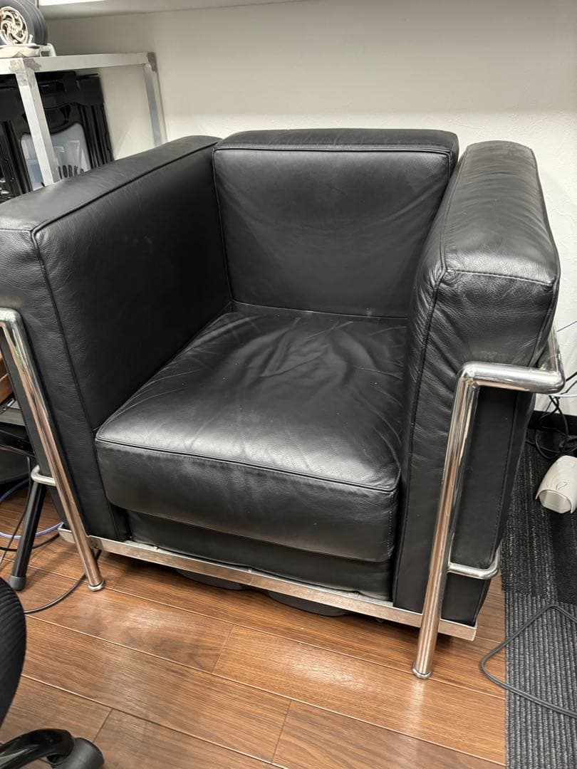 美品！格安！ル・コルビュジエ LC2 1人掛けソファーリプロダクト品　送料込み￼