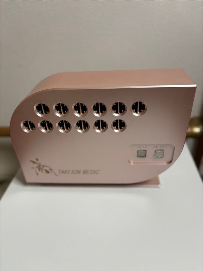 滝風イオンメディック　 TAKI ION MEDIC マイナスイオン　ピンク①