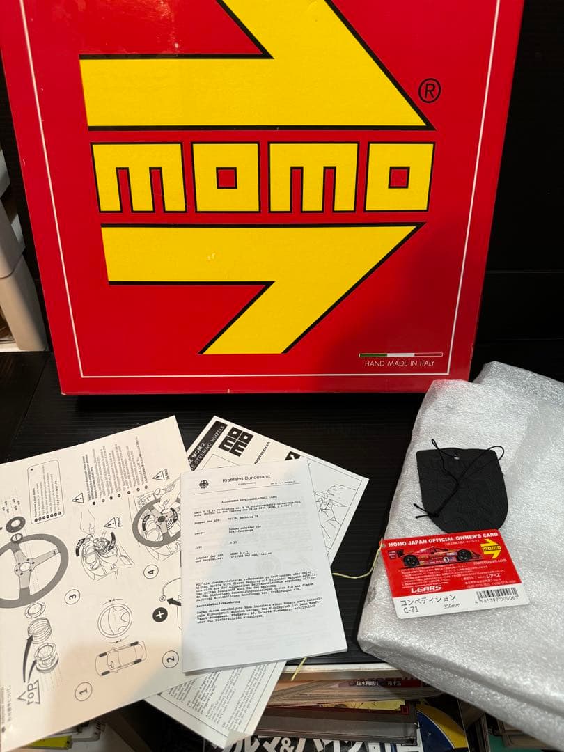 MOMO(モモ) ステアリング コンペティション 35パイ