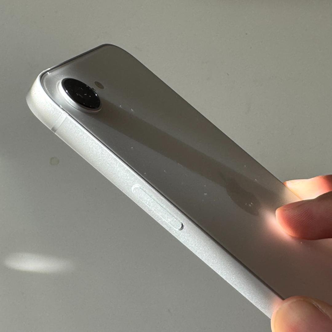 【新品同様】iPhone 16e｜128GB｜SIMフリー版　バッテリー100％