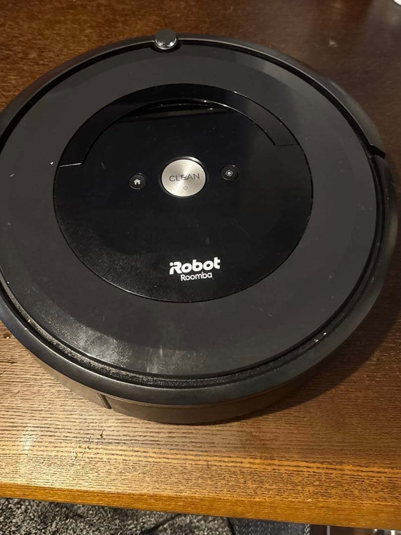 iRobot Roomba 本体と充電ドック