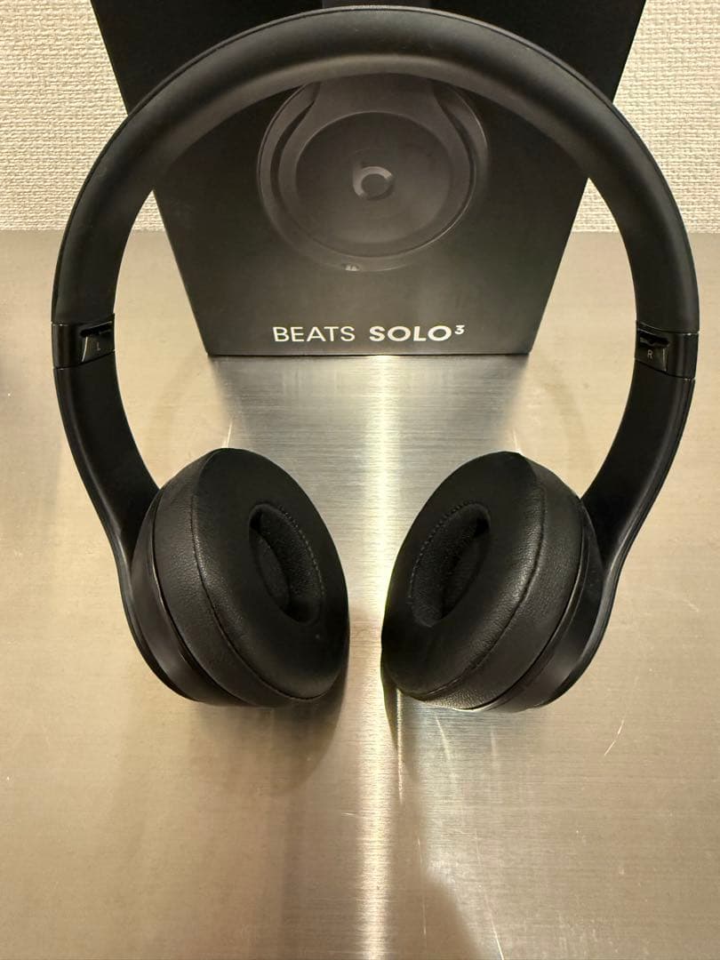 BEATS SOLO3 ワイヤレスヘッドフォン 交換済み　ブラック
