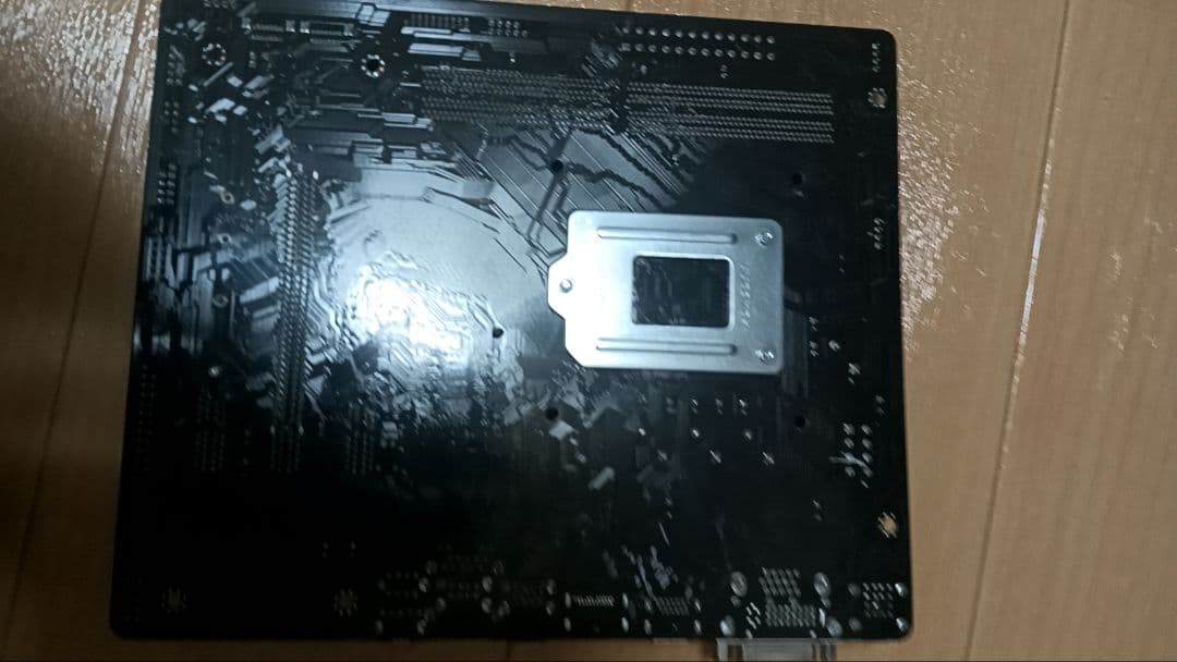 完動品 中古マザーボードとCPUとグラフィックボード