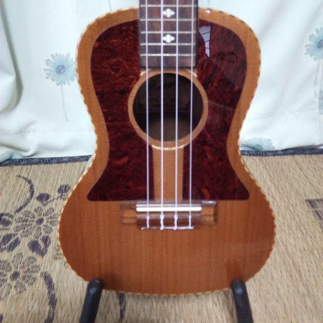 大幅値下げ！まるでフラメンコギター／コンサートウクレレ