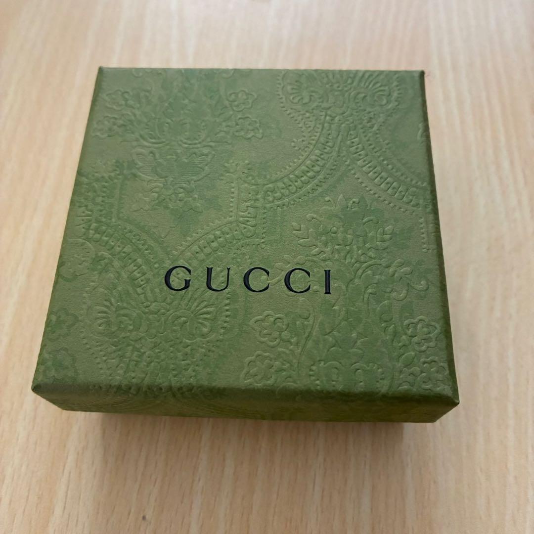 GUCCI GGロゴピアス ゴールド