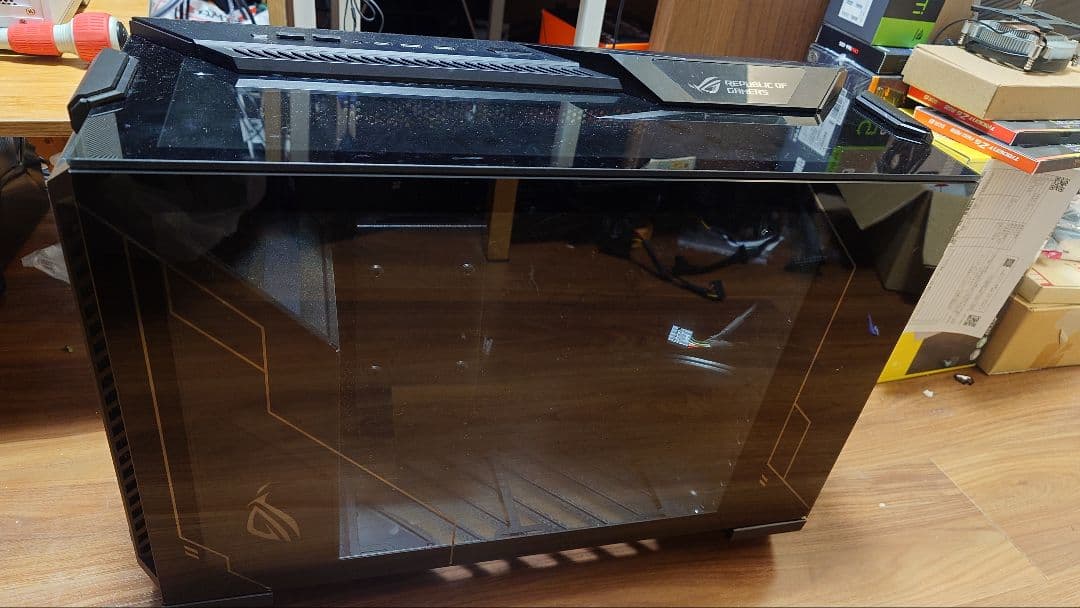 ROG Z11 itx gaming PCケース