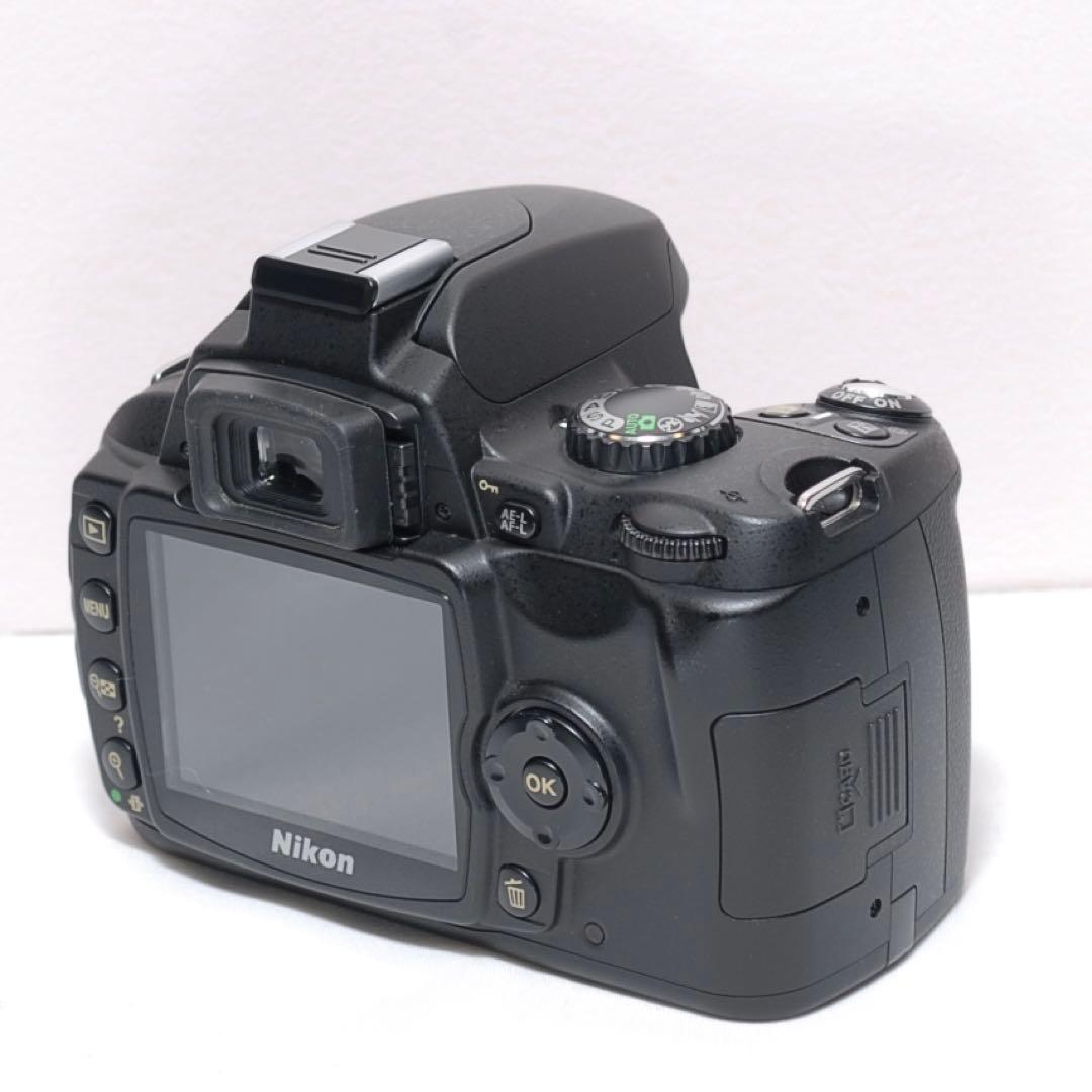 ✨シャッター数僅か728回✨Nikon D40✨シングルレンズ✨入門モデル✨