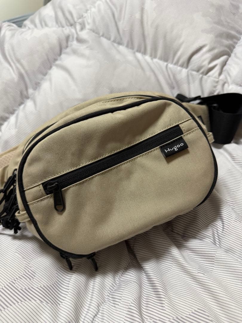 人気色⭐︎Hugoo ヒップシート付きショルダーバッグ