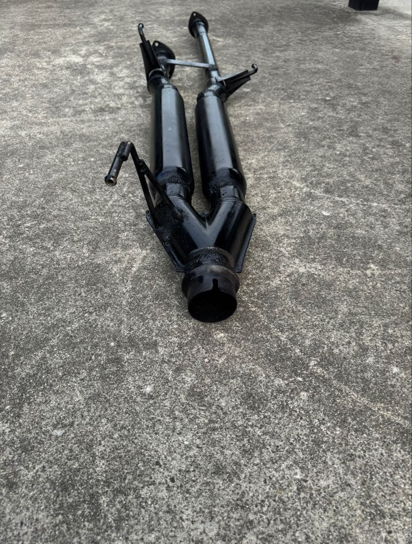 タンドラ　ワンオフマフラー　V8サウンド