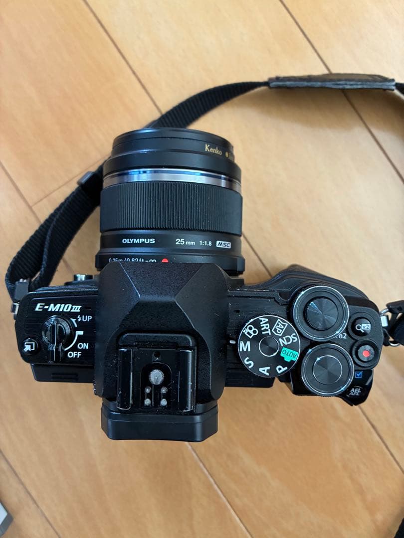 OLYMPUS OM-D E-M10 mark3 単焦点25㎜　f1.8レンズ