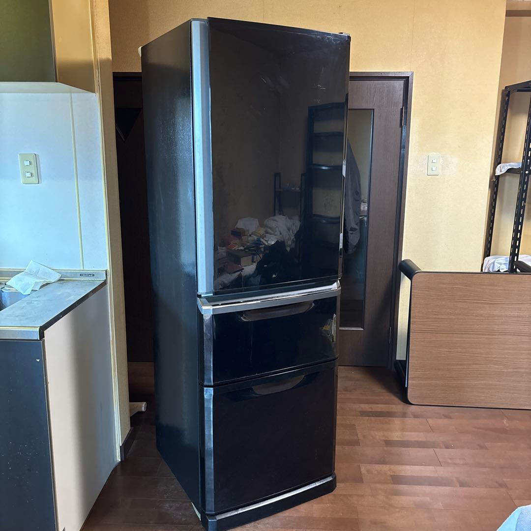 お値下げしました！ 引き取り可能な方限定 三菱ブラック冷蔵庫 冷凍庫付き