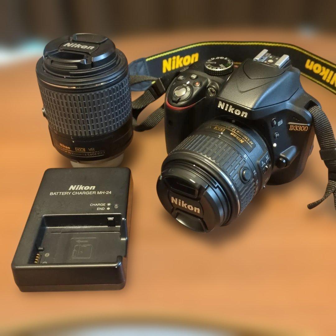 Nikon D3300 デジタル一眼レフ 本体　レンズ2つ　バッテリー充電器