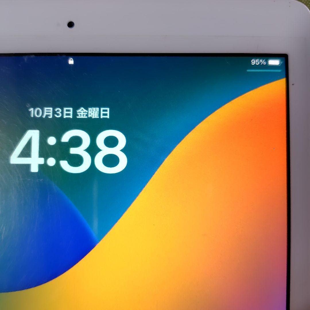 Apple iPad シルバー 本体第５世代