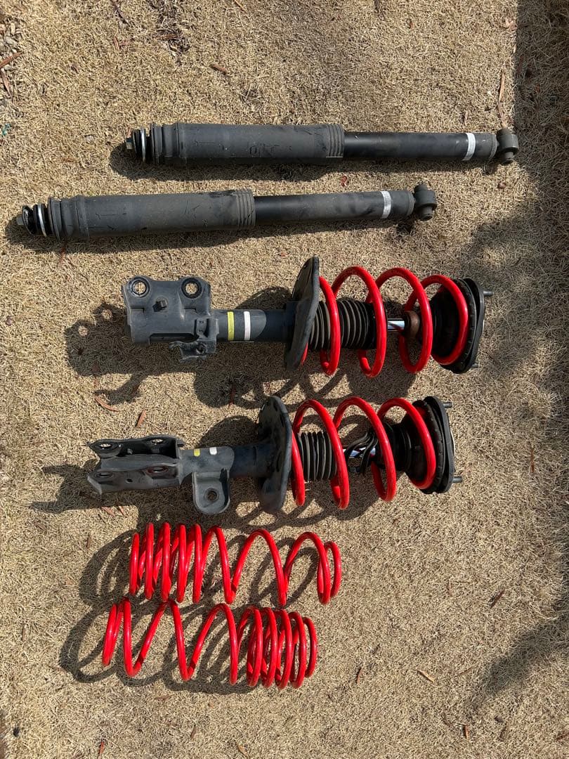 30プリウス　ダウンサス　‼️送込み‼️ほぼ新品