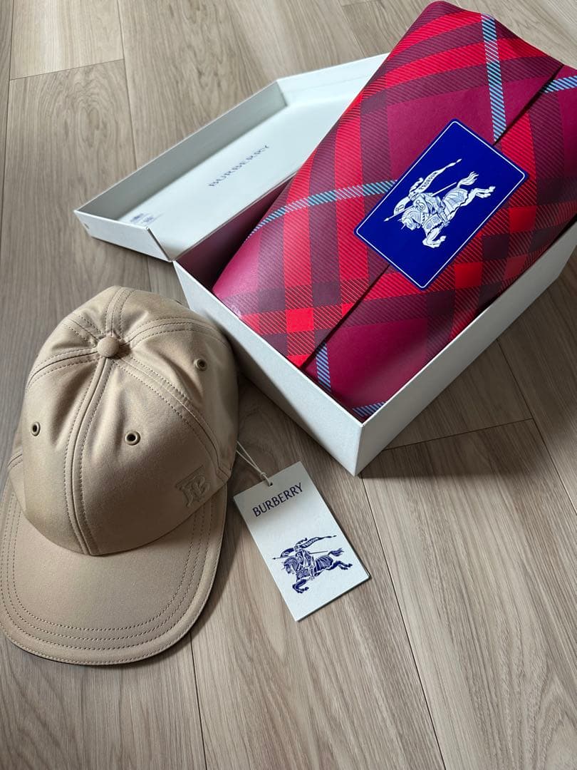 BURBERRY キャップ　ベージュ