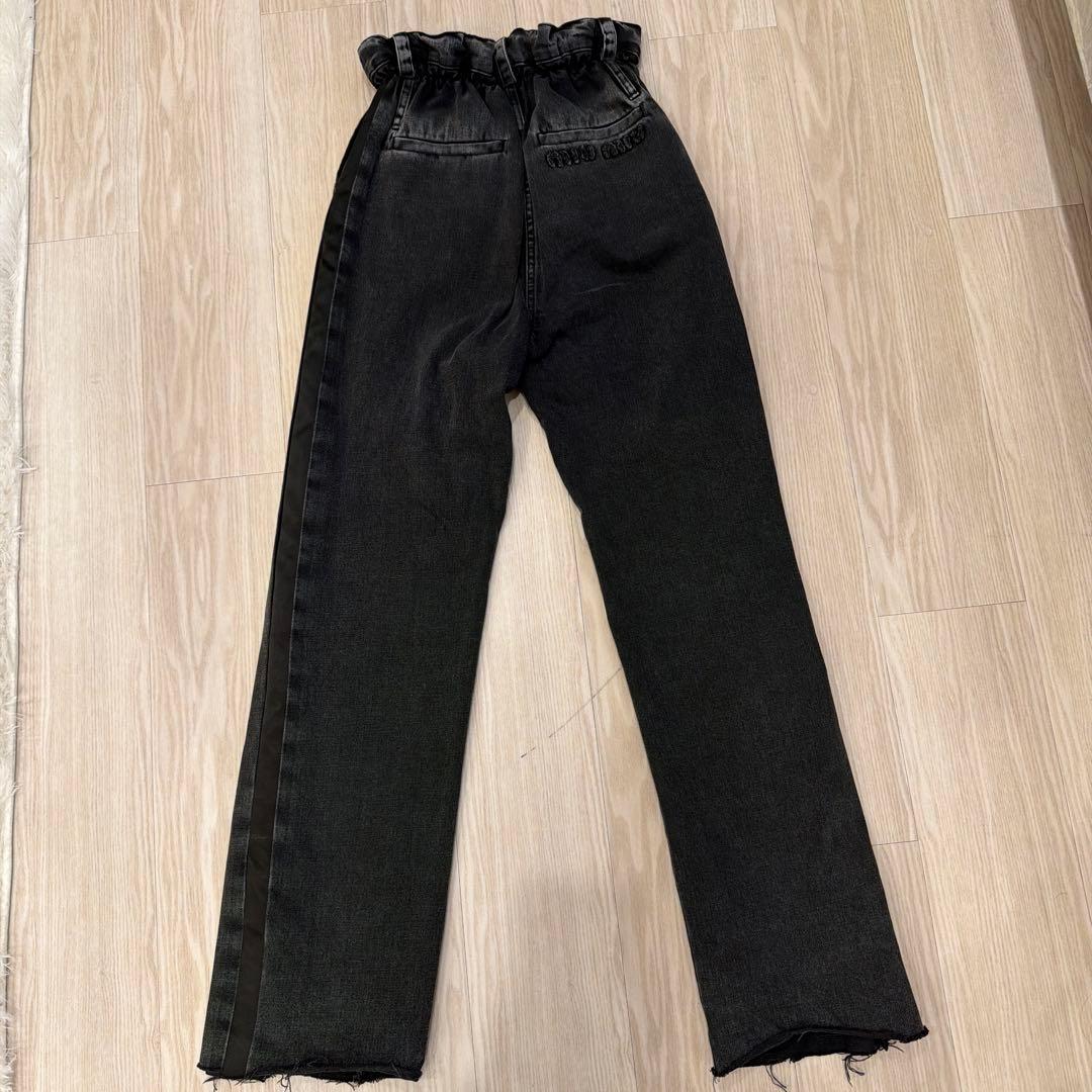 MIUMIU ブラックデニム