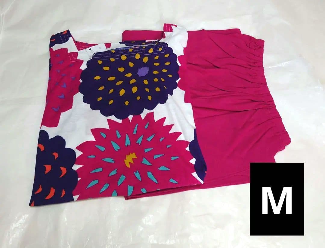 新品タグ付き ワコール 睡眠科学 パジャマ 接触冷感ルームウェア 花 M