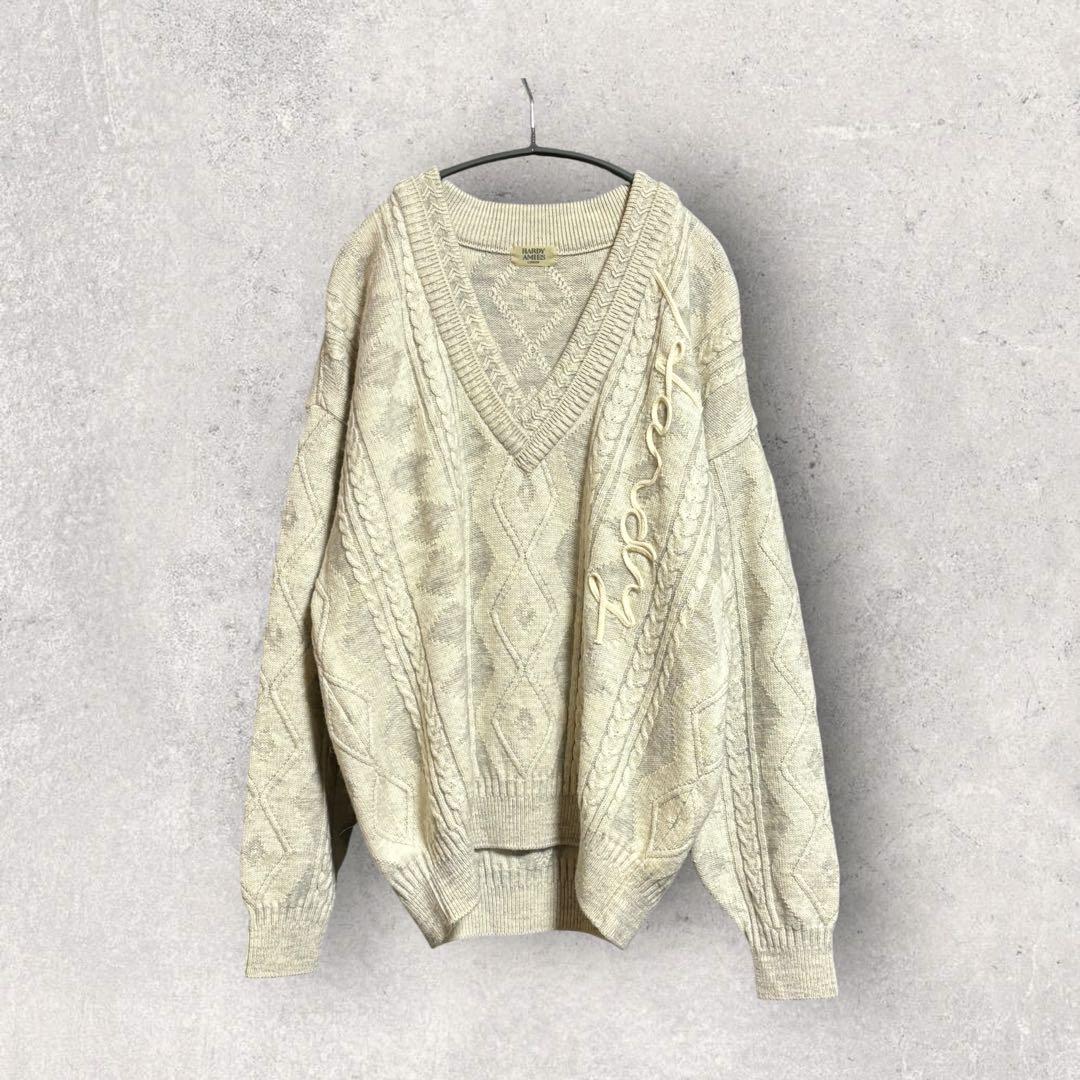 英国王室御用達 HARDY AMIES 立体ロゴ刺繍 ケーブルニット 日本製