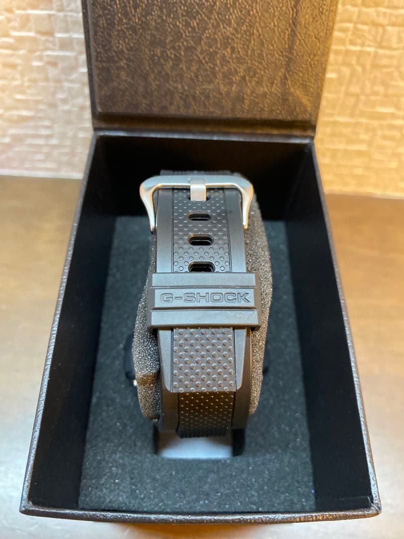 【極美品】CASIO G-SHOCK　GST-W300-1AJF 電波ソーラー