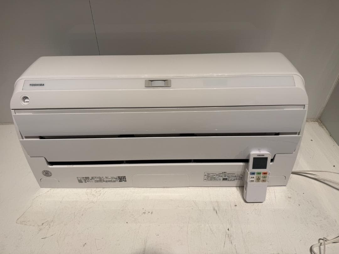 318　TOSHIBA　2022年製エアコン　6～8畳用　整備済み