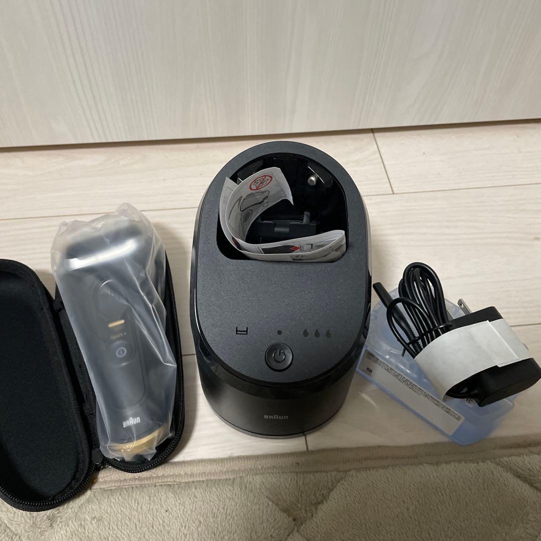 BRAUN Series 9 Sport+メンズ電気シェーバー