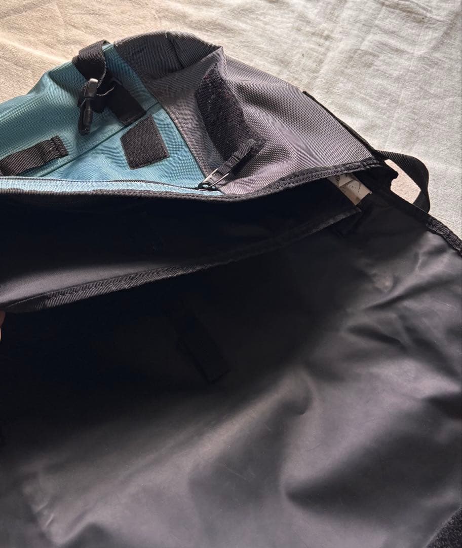 【極美品】00s NIKE メッセンジャーバッグ ナイキ テック ギミックY2K