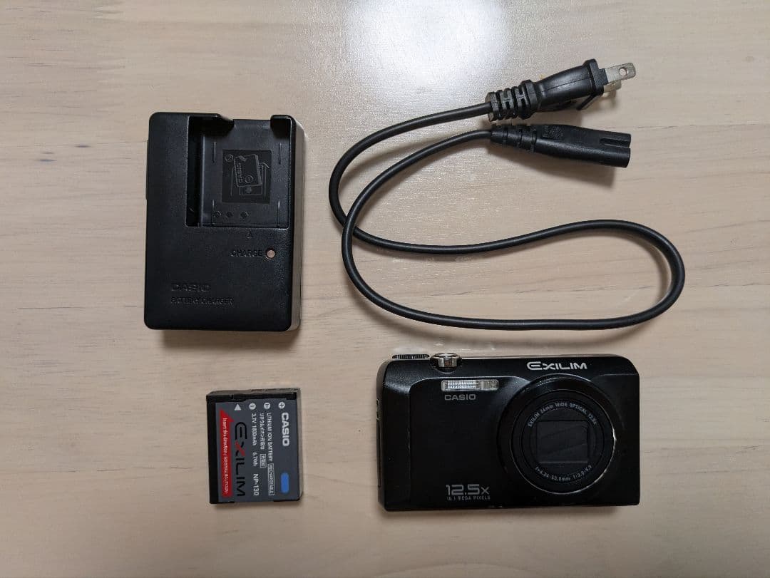 CASIO EXILIM EX-H30 デジカメ ブラック