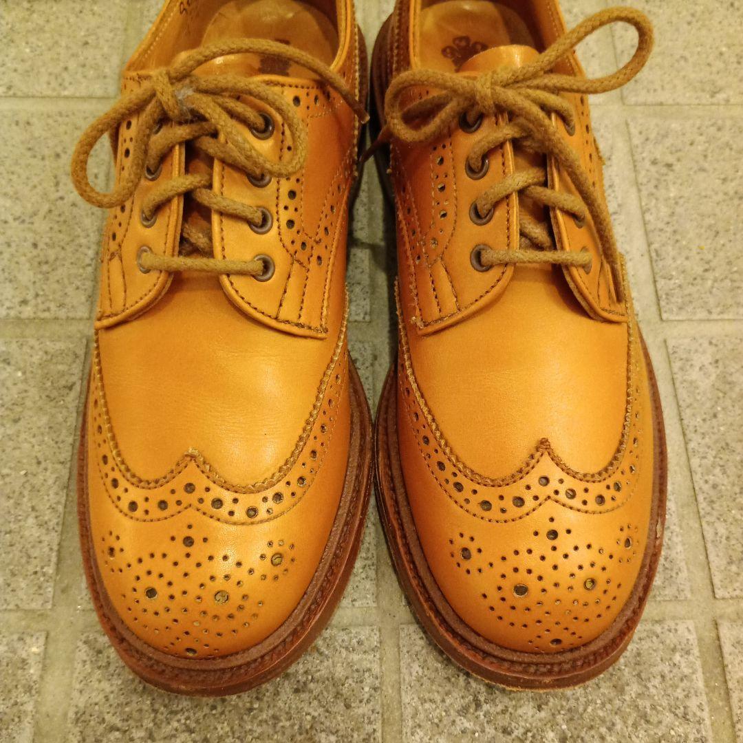 Tricker's ブラウン レザー ウィングチップ