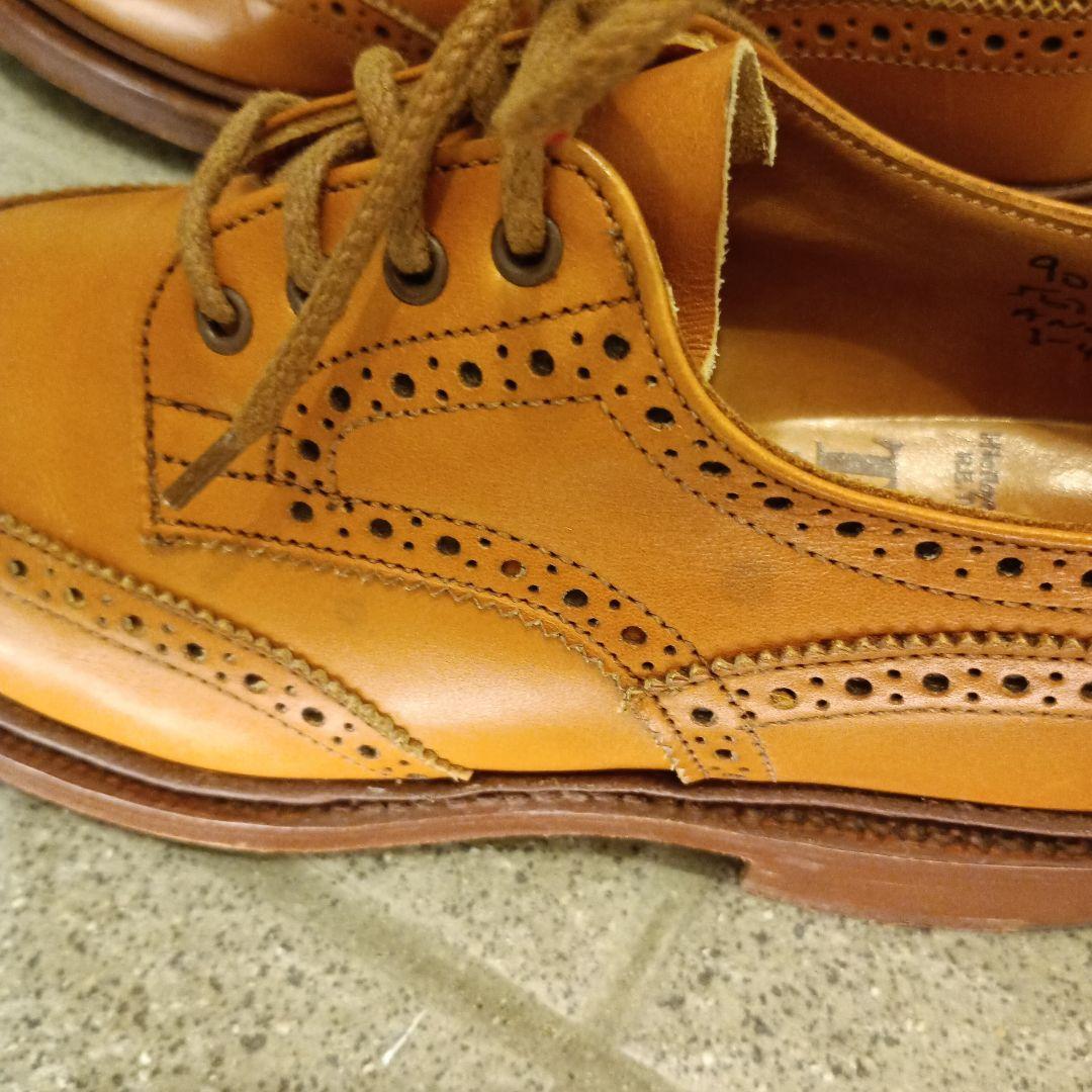 Tricker's ブラウン レザー ウィングチップ