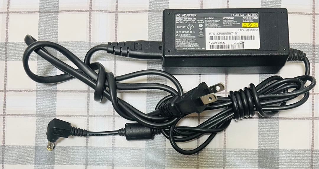 極美品FUJITSU 8gb/ssd256/1TbHDD/offic/win11