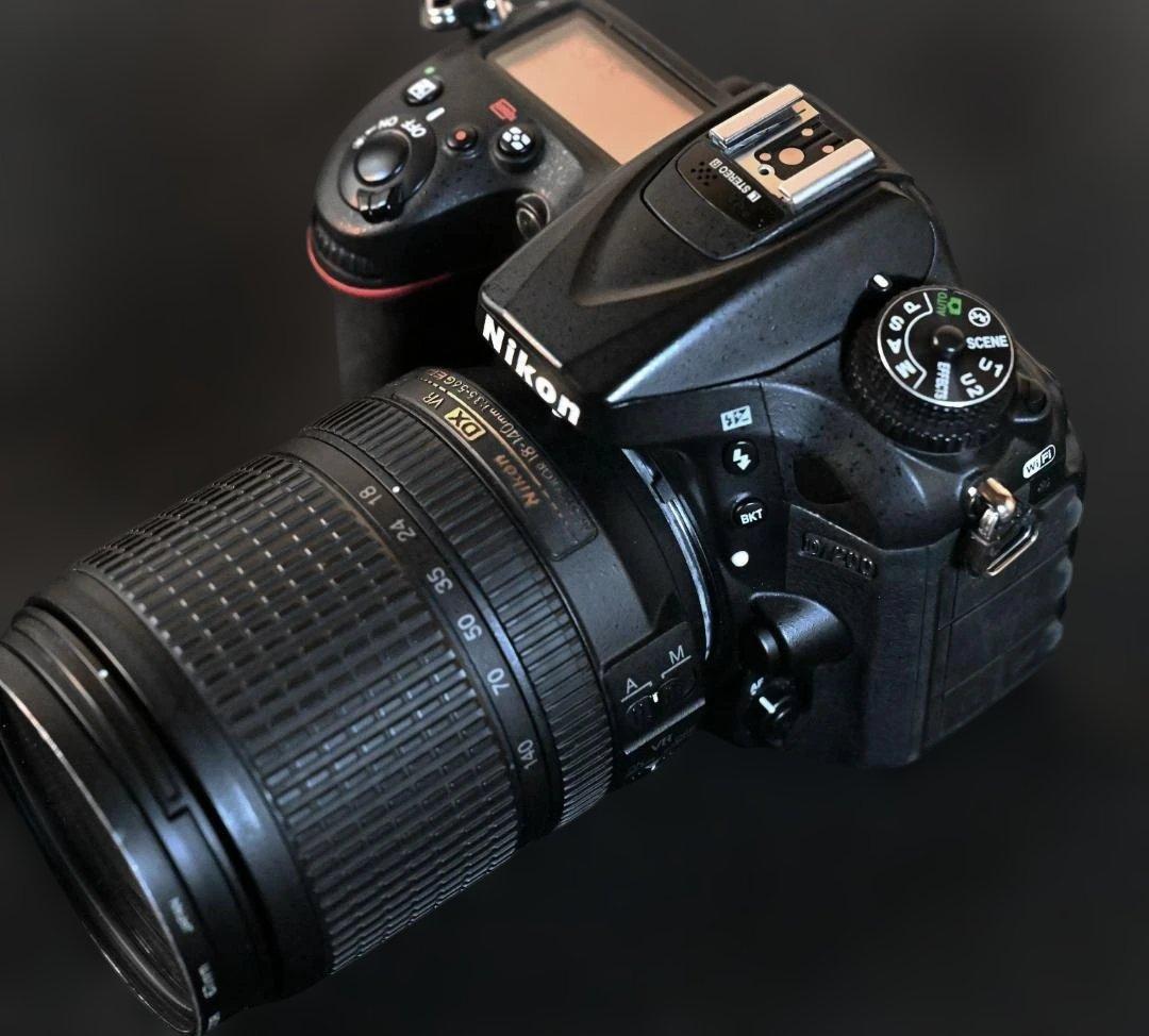 Nikon D7200 　18-140mmズームレンズキット【美品】