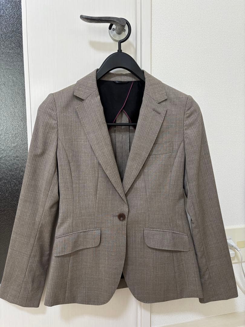 HILTON レディーススーツ テーラードジャケット パンツ 上下セット 7号