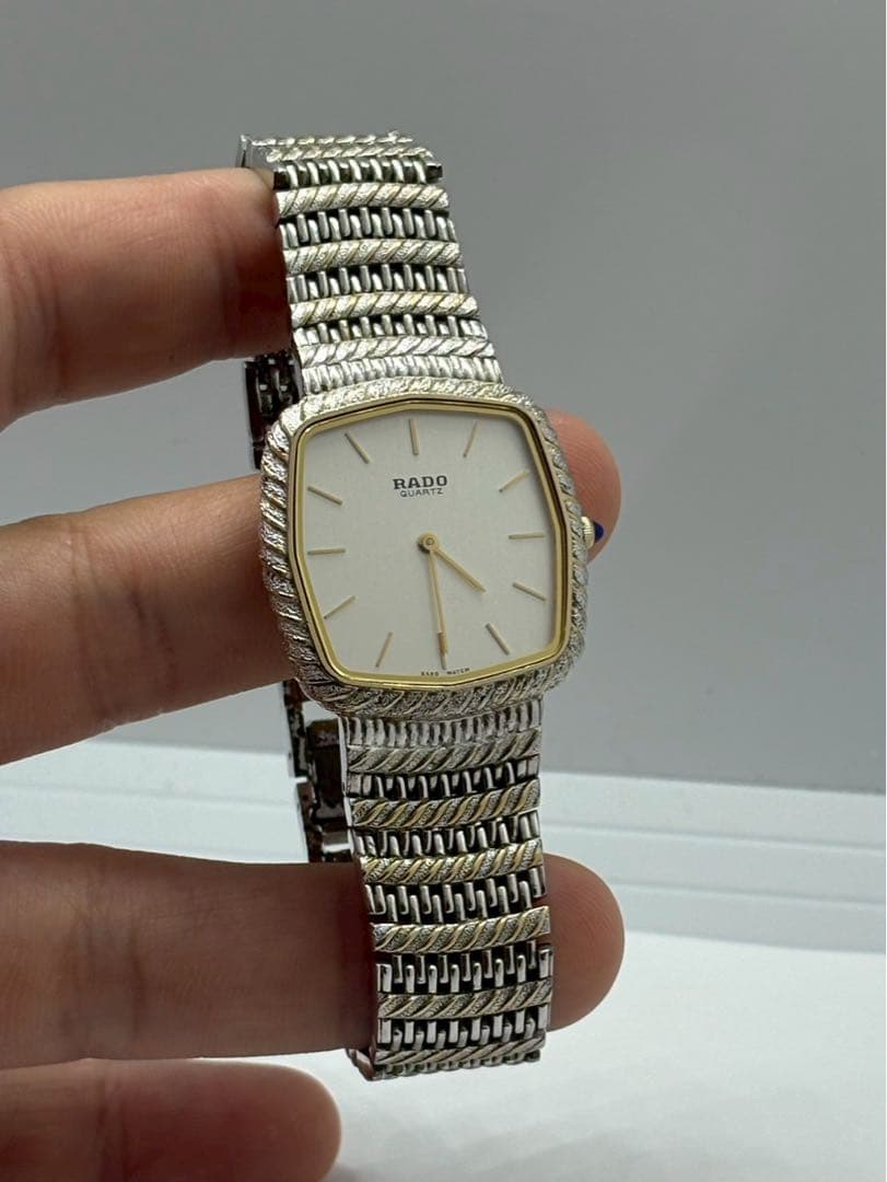 RADO ラドー　腕時計　クォーツ　ゴールド　シルバー