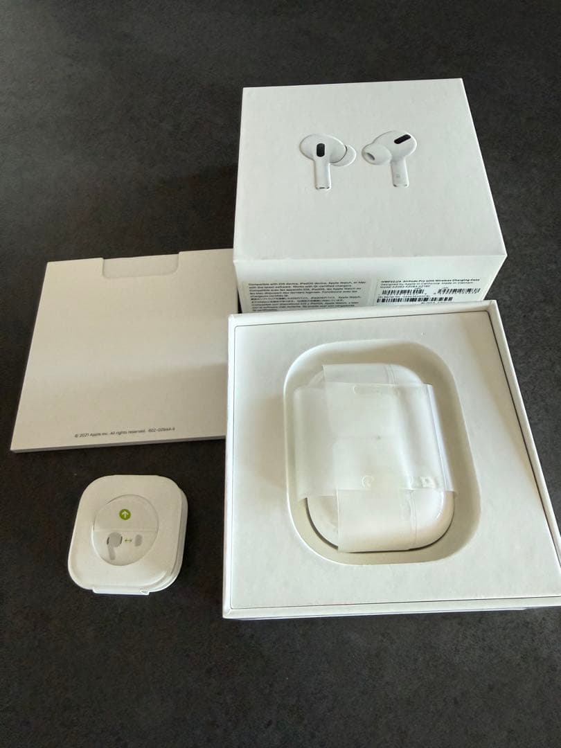【美品】AirPods Pro 本体 保属品全部付き