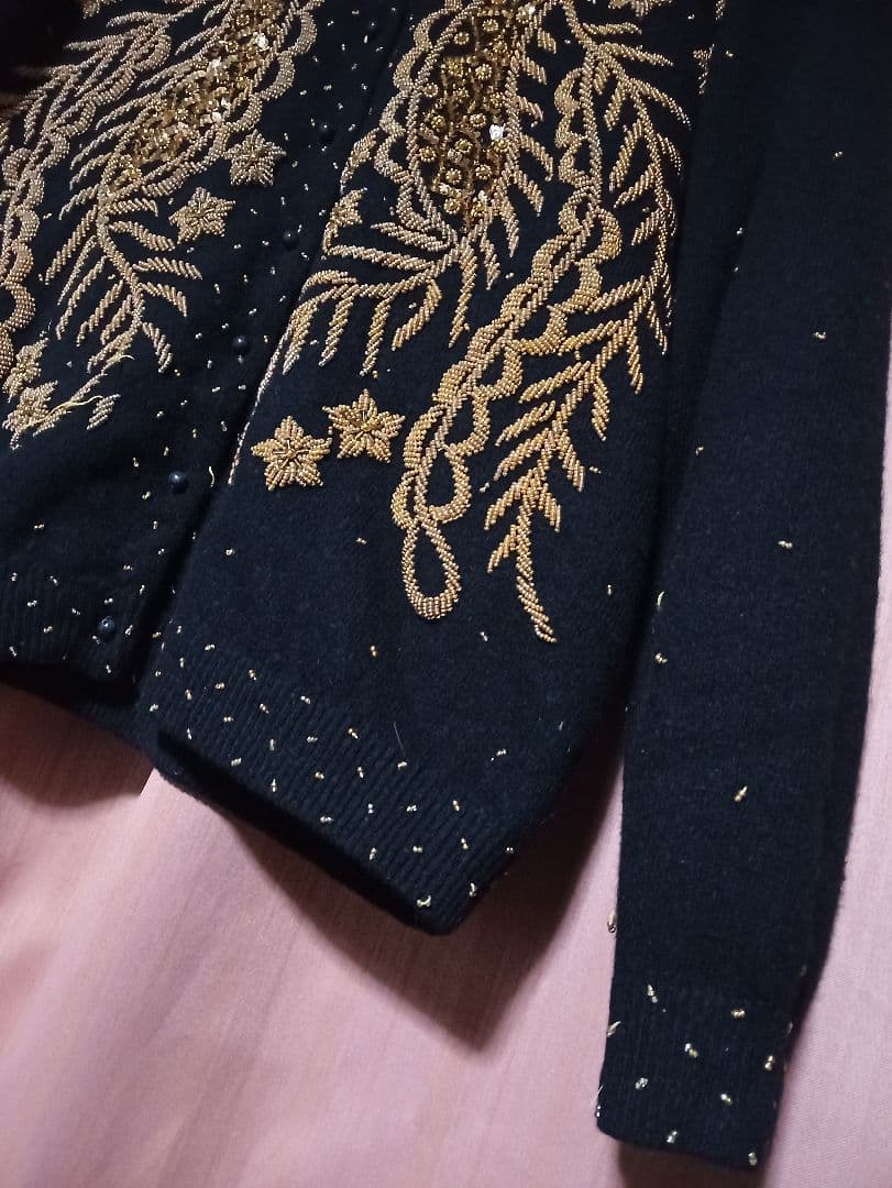 逸品物一品物　黒の刺繍入りアンゴラニットカーディガン　香港製Y2K