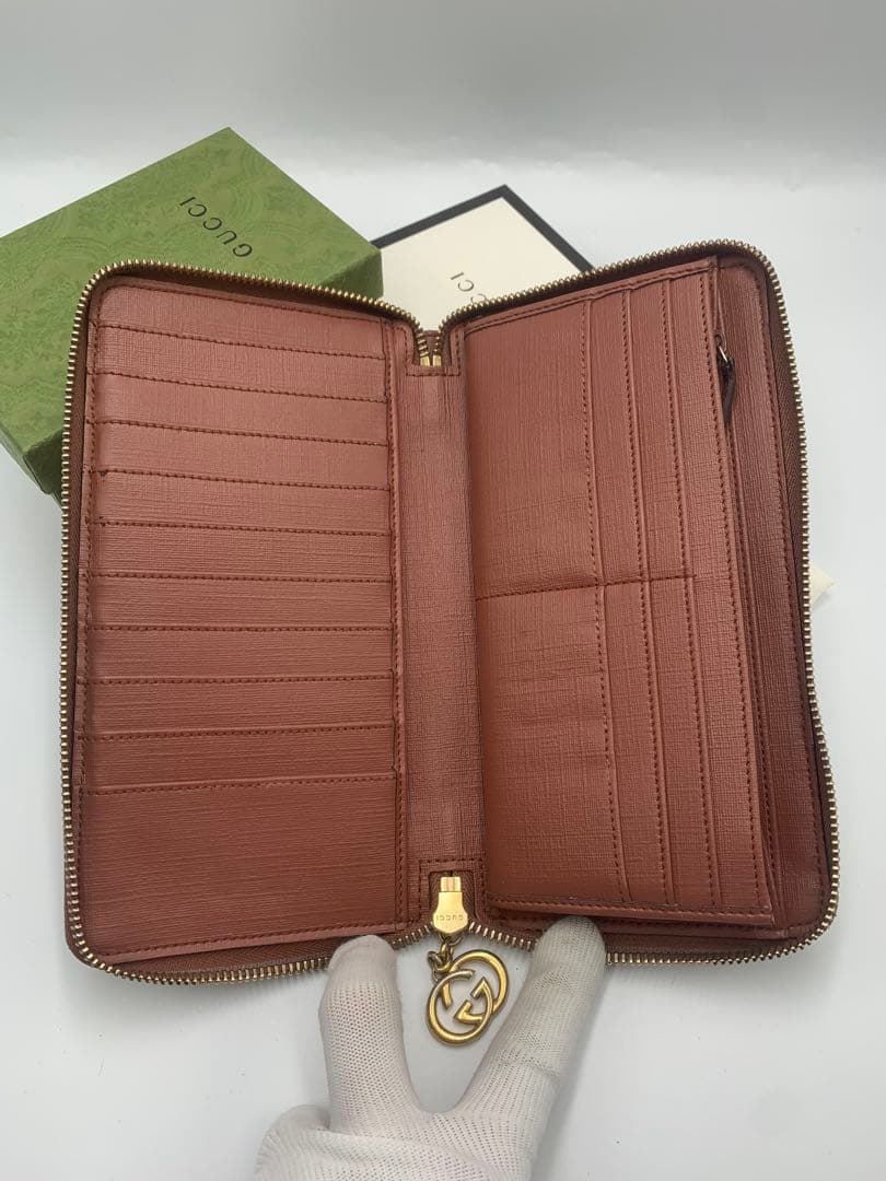 グッチ　GUCCI 長財布　GGスプリーム　ラウンドファスナー星