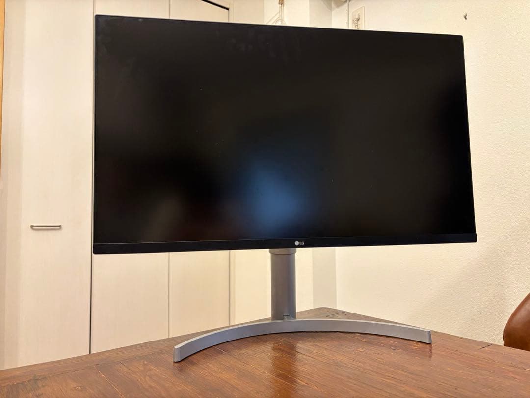 LG 32UN500-W 31.5インチ 4Kモニター（美品・VESA使用のみ）