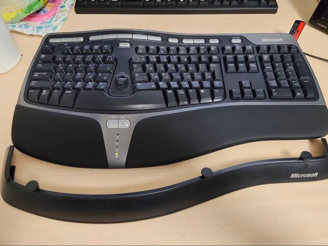 美品 マイクロソフト エルゴノミックキーボード 4000