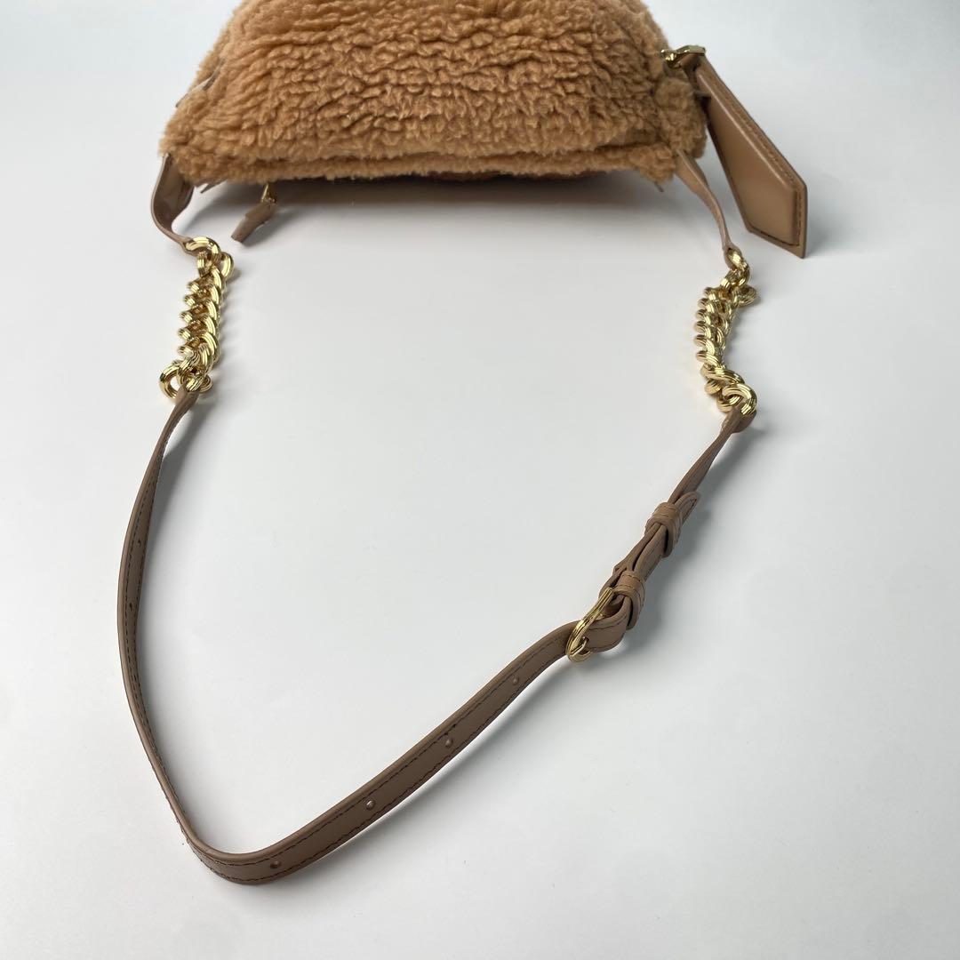 マックスマーラ MaxMara テディベア ボア ボディバッグ ウエストポーチ.