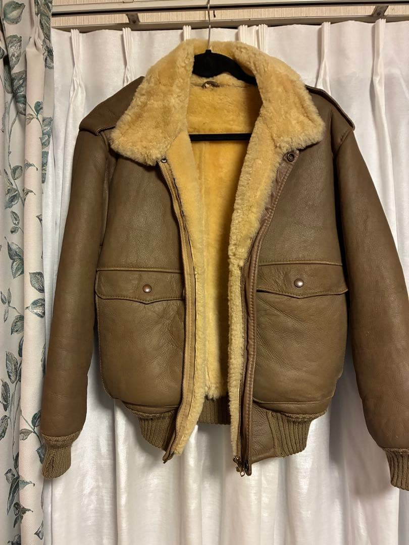 羊裏革ブラウン レザージャケット 内側は革付き羊毛そのまま。ニュージーランド製。