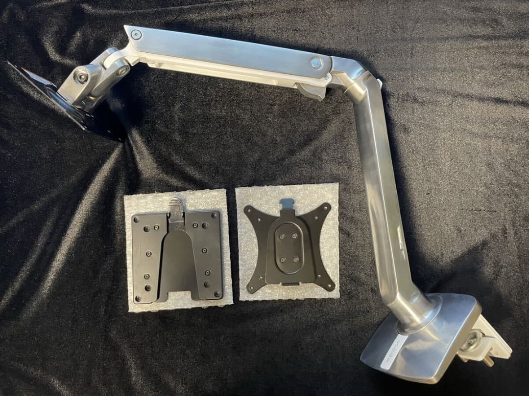 ergotron MXV モニターアーム スリム シルバー (ブラケット付）