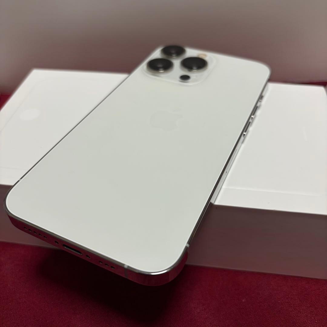 美品　iPhone 13 Pro、512GB本体　シルバー　SIMフリー
