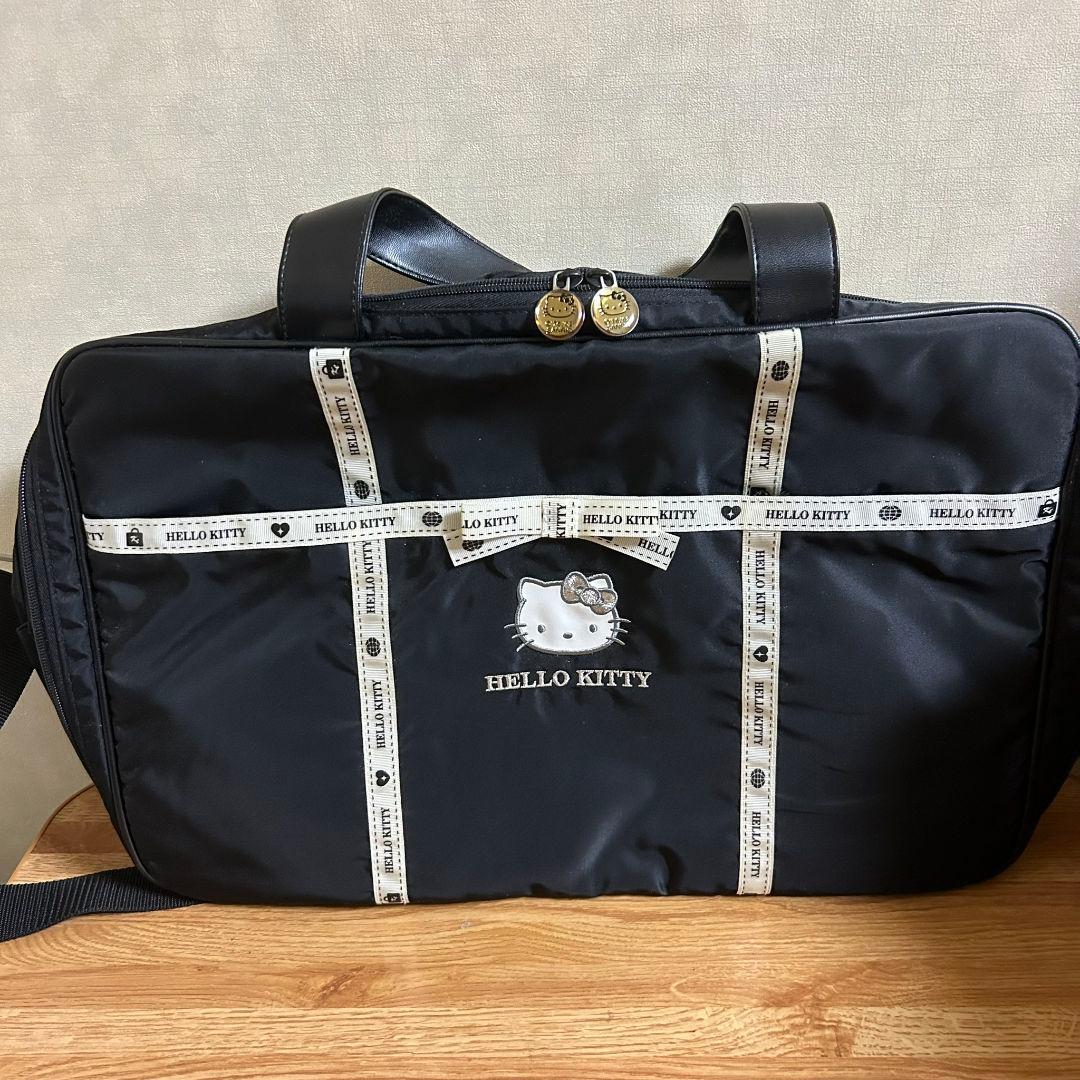 激レア サンリオ ハローキティ ボストンバッグ トラベルバッグ 黒 旅行 鞄