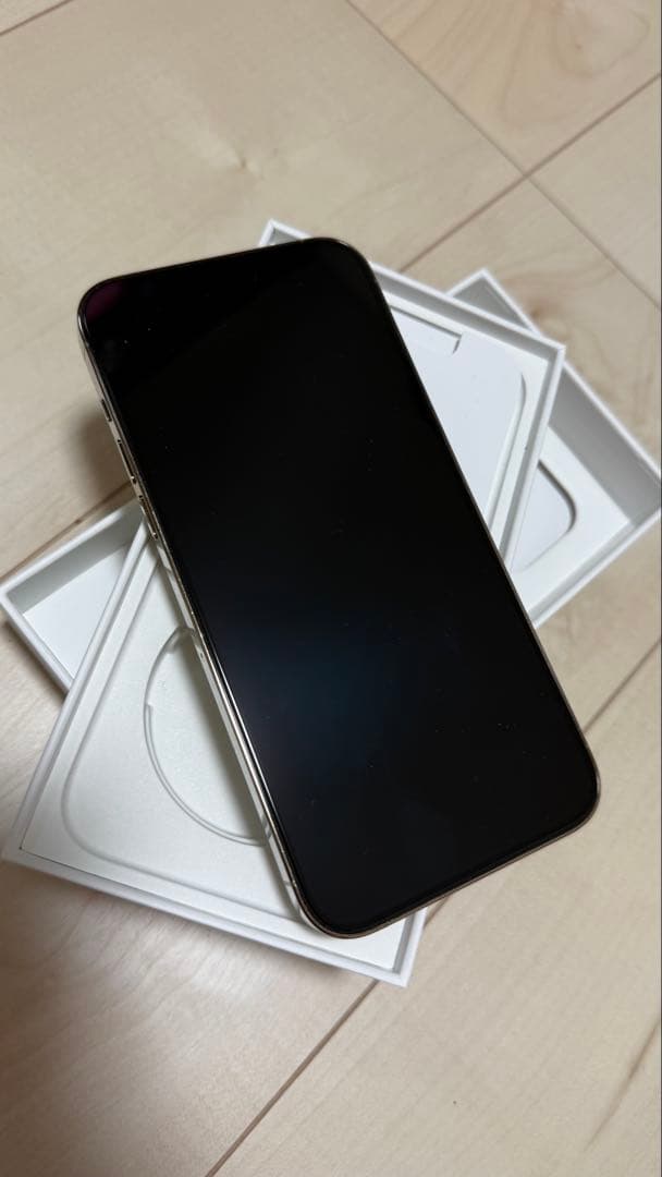 値下げ！Apple iPhone 14 Pro maxゴールド 84%